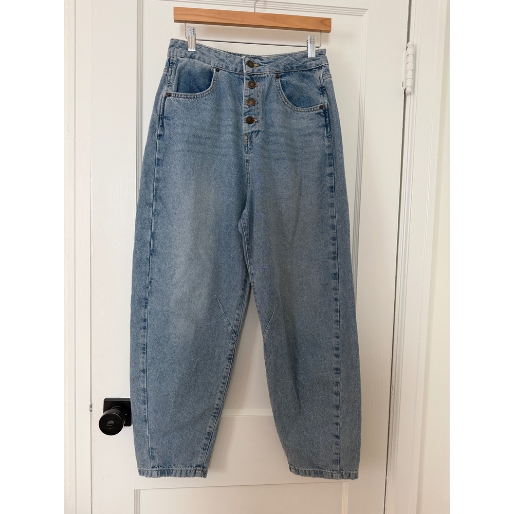 Zara High Rise Barrel Jeans 6 Light Wash 100% Cotton Button Fly Balloon Leg